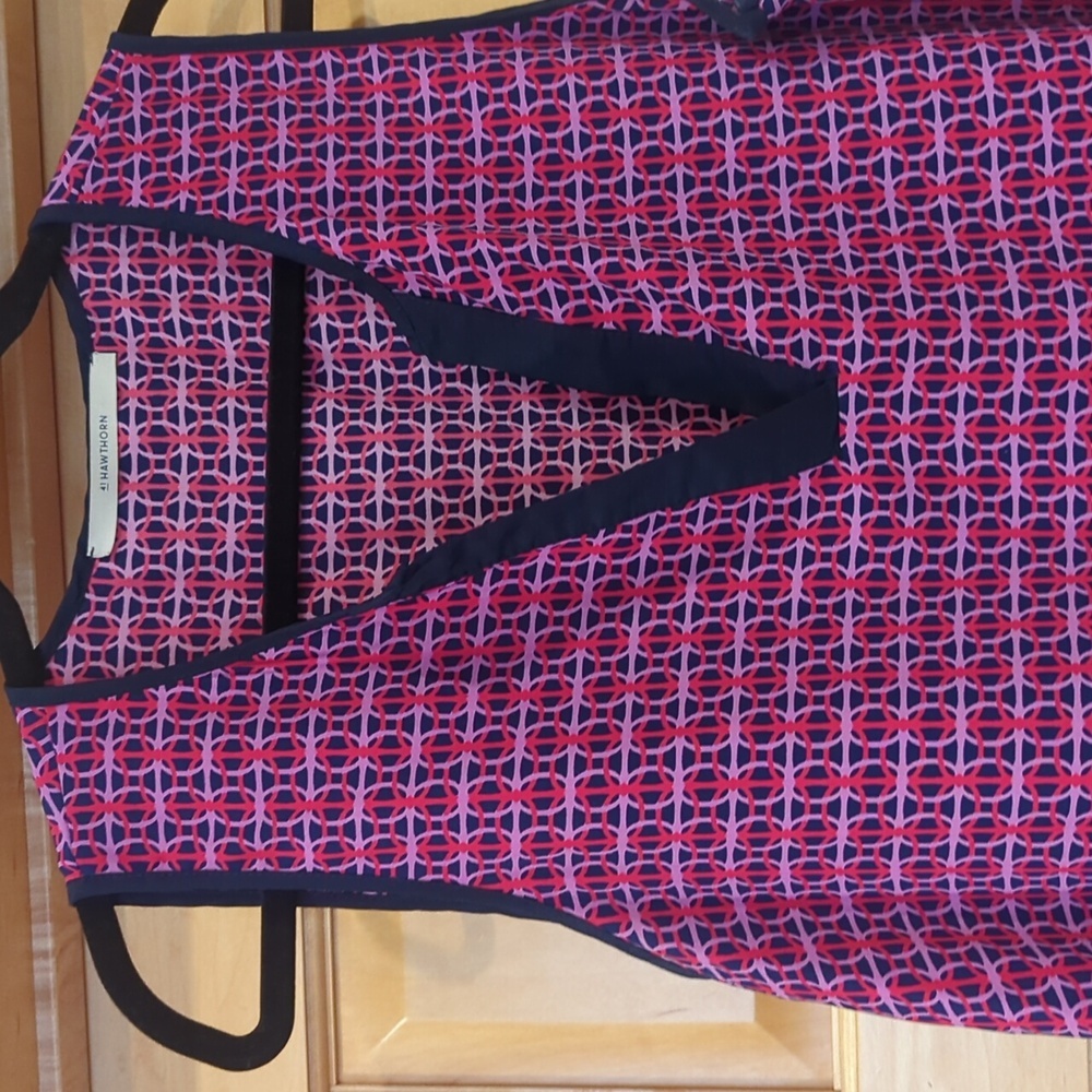 41 Hawthorn navy and pink patterned tank